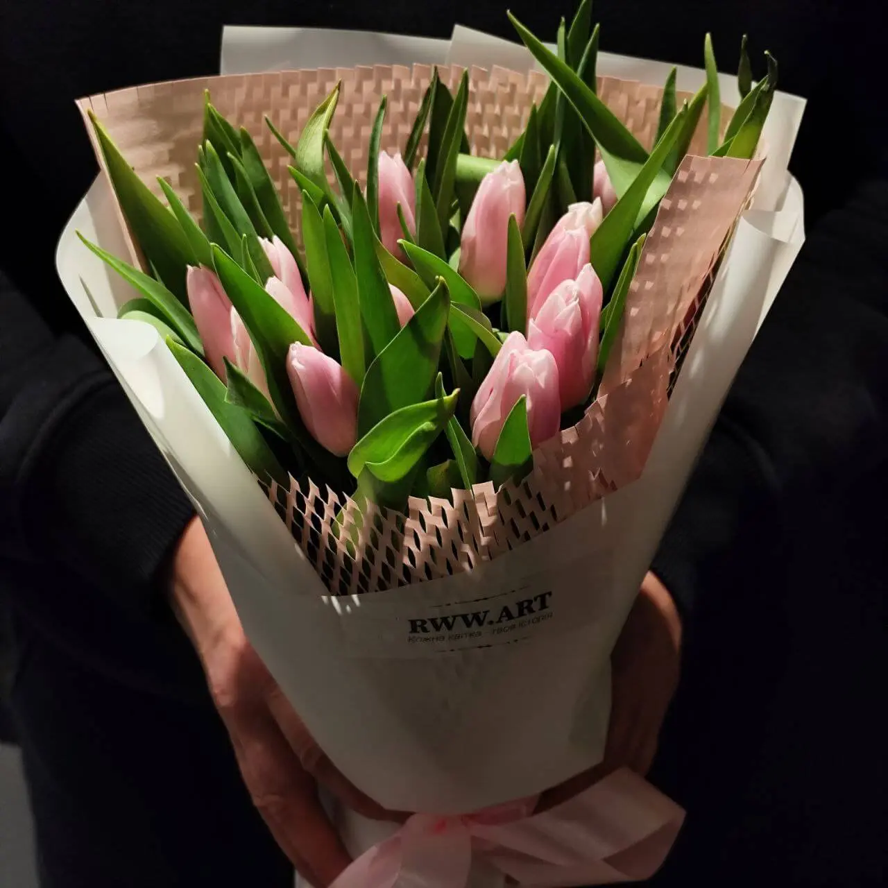 15 тюльпанів ніжно рожевих