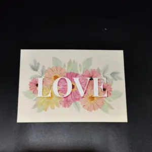 Листівка "Love" Квіти