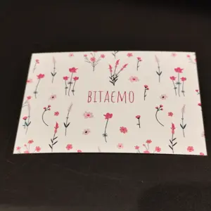 Листівка "Вітаємо" рожеві квіти
